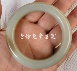 和田玉手镯,厚实做工规整可入