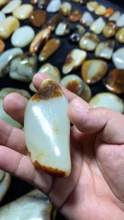 新疆和田玉籽料原料市场选料知识讲解鉴赏