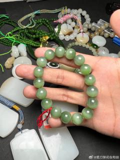 碧玉粉青猫眼单圈手串