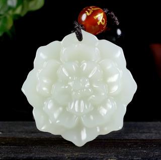 新疆和田玉图片(认识和田玉,并了解其种类和文化背景)