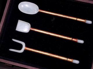 清代 和田玉籽料包金餐具一套「旧藏」