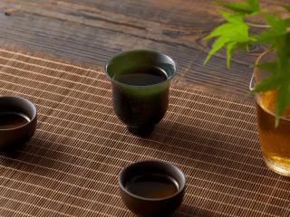 限量20只丨「帝王之玉」昆仑和田玉做杯,翠色如墨,当配君子