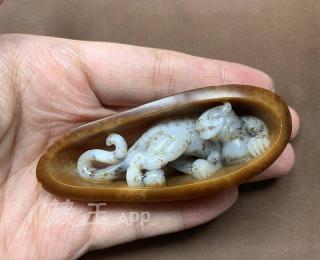 8万的黑皮"黄玉",一刀切涨,没忍住切第二刀后