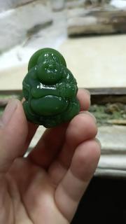 和田玉碧玉菠菜绿小佛,有没有喜欢的