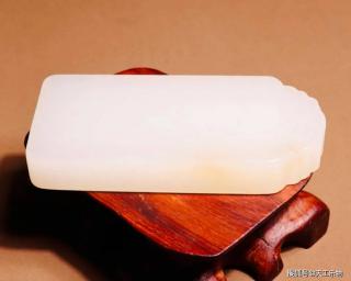 次等品变优等品!俄料和田玉应该怎么买?