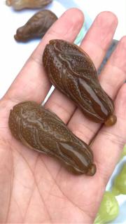 早安!今日分享 和田玉糖料,根据颜色命名,因为其颜色像糖浆色故而得名
