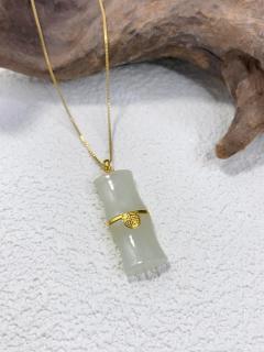 和田玉竹节女项链戴上让你瞬间成为气质女