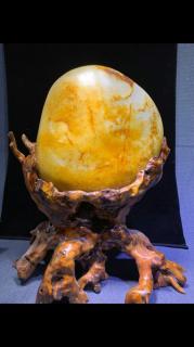 和田玉籽料原石摆件,尺寸230/220/70,净重7公斤