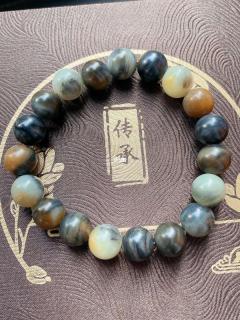 和田玉籽料糖青花楼兰三色手串