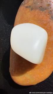 新疆和田玉籽料原石 57.2克 光白籽料 羊脂白玉 脂粉细腻油润