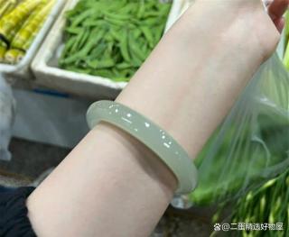 和田玉手镯哪个牌子好?9款口碑爆棚,选它不踩雷!