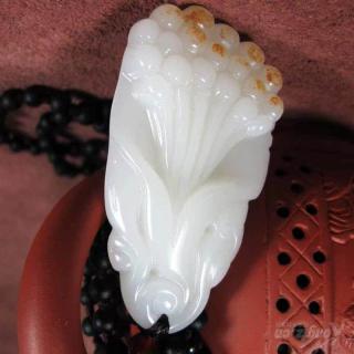 新疆和田玉 籽料羊脂玉玉兰花挂件 昆仑白玉 玉兰花a货吊坠