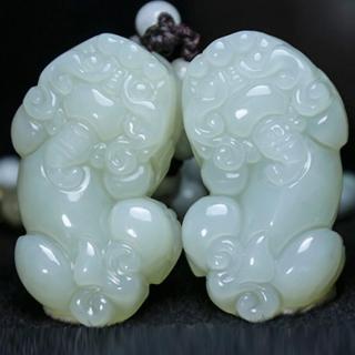 和田玉貔貅玉石吊坠白玉如意貔貅男女情侣款挂件