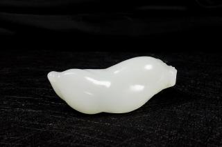 今天给大家详细分享一下和田白玉及羊脂玉成色划分标准