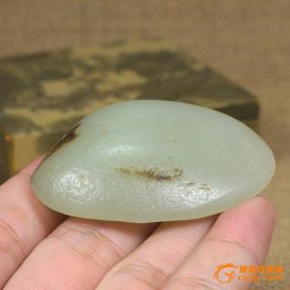 和田玉黄沁皮青白玉籽料挂件必定成龙