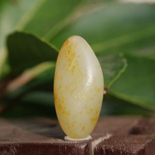 疆和田玉白玉籽料 撒金皮 原石玩料