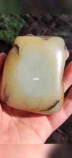470克和田玉籽料原石白玉细腻黄皮红皮黑皮