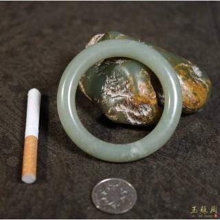 现货g291内径53.5玉苏周56.6克苏工新疆和田玉青玉圆条手镯镯子