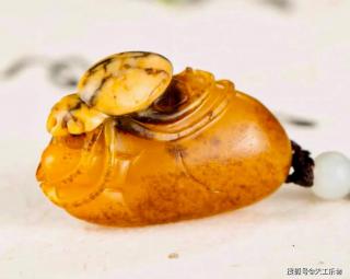 七个和田玉难以避免的问题!什么样的瑕疵能让商家折本甩卖?