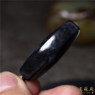 在售墨黑 玉苏周11.5克新疆和田玉籽料青花平安无事牌牌子玉吊坠不议