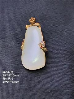 和田玉原石随形吊坠